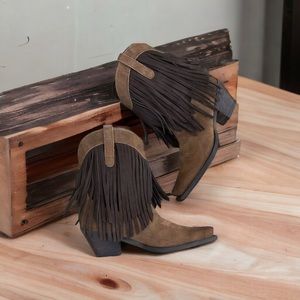 RARE SOLD OUT Everywhere Ariat Womens Gold Rush Fringed Western Boot-